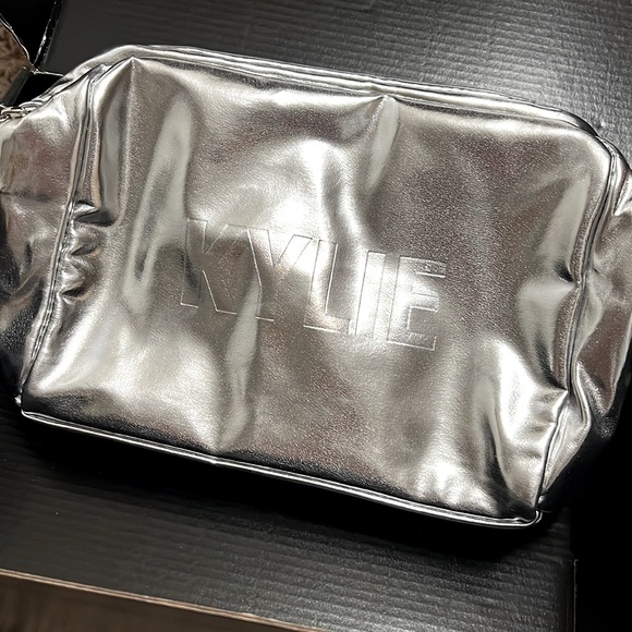 Kylie Cosmetics Limited Edition Cosmetics Bag. - Picture 2 of 2